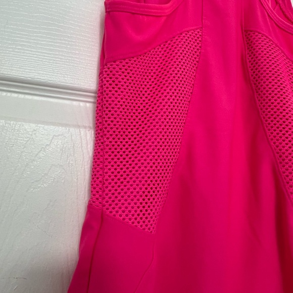 MPG Vibrant Pink Women's Tank Top - Picture 10 of 10